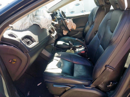 2014 Volvo V40 MK3 (525)