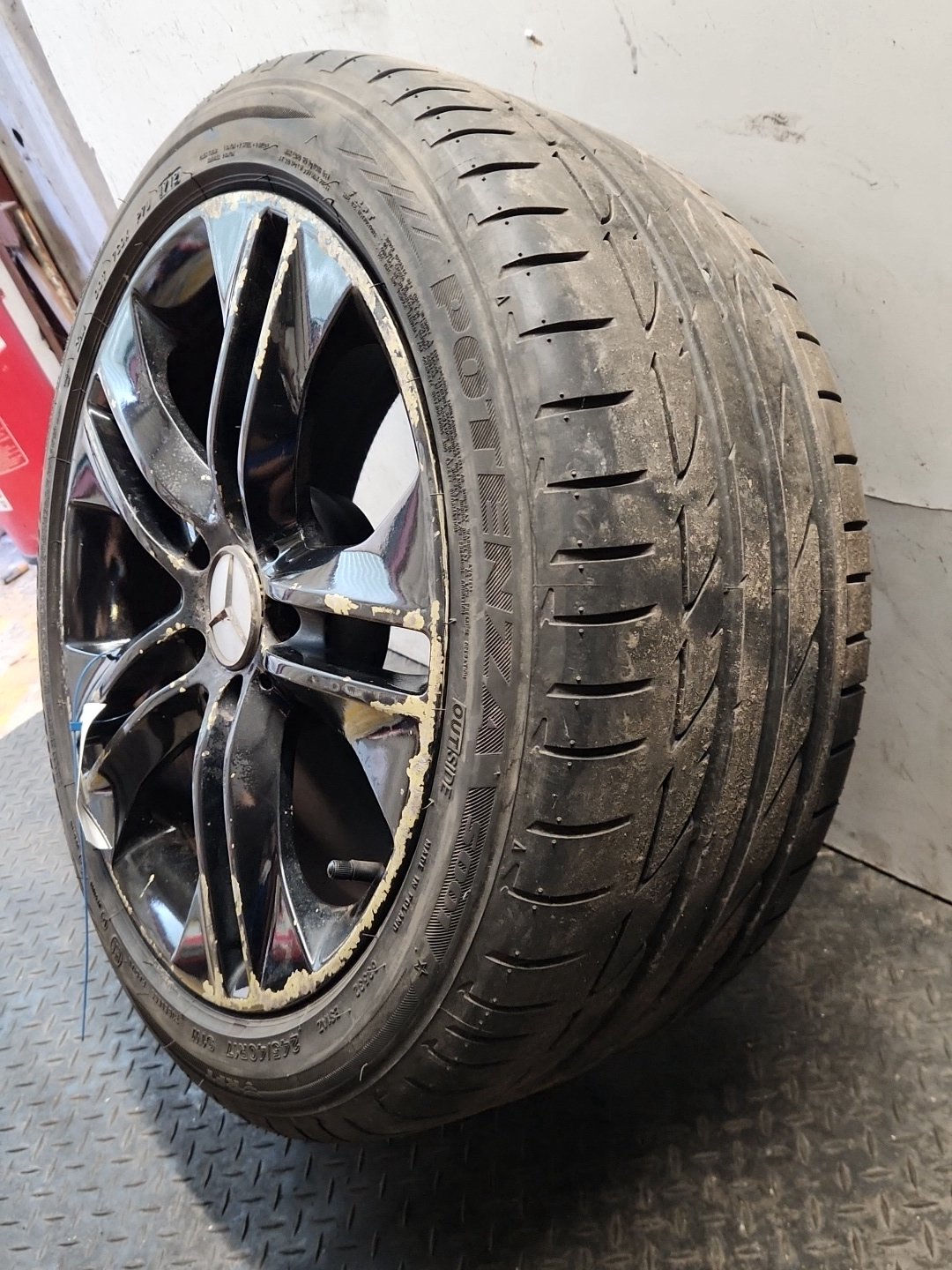 Mercedes CLC-Class W203 17" Alloy Wheel with Tyre 245/40/17 ~7mm A2034015402