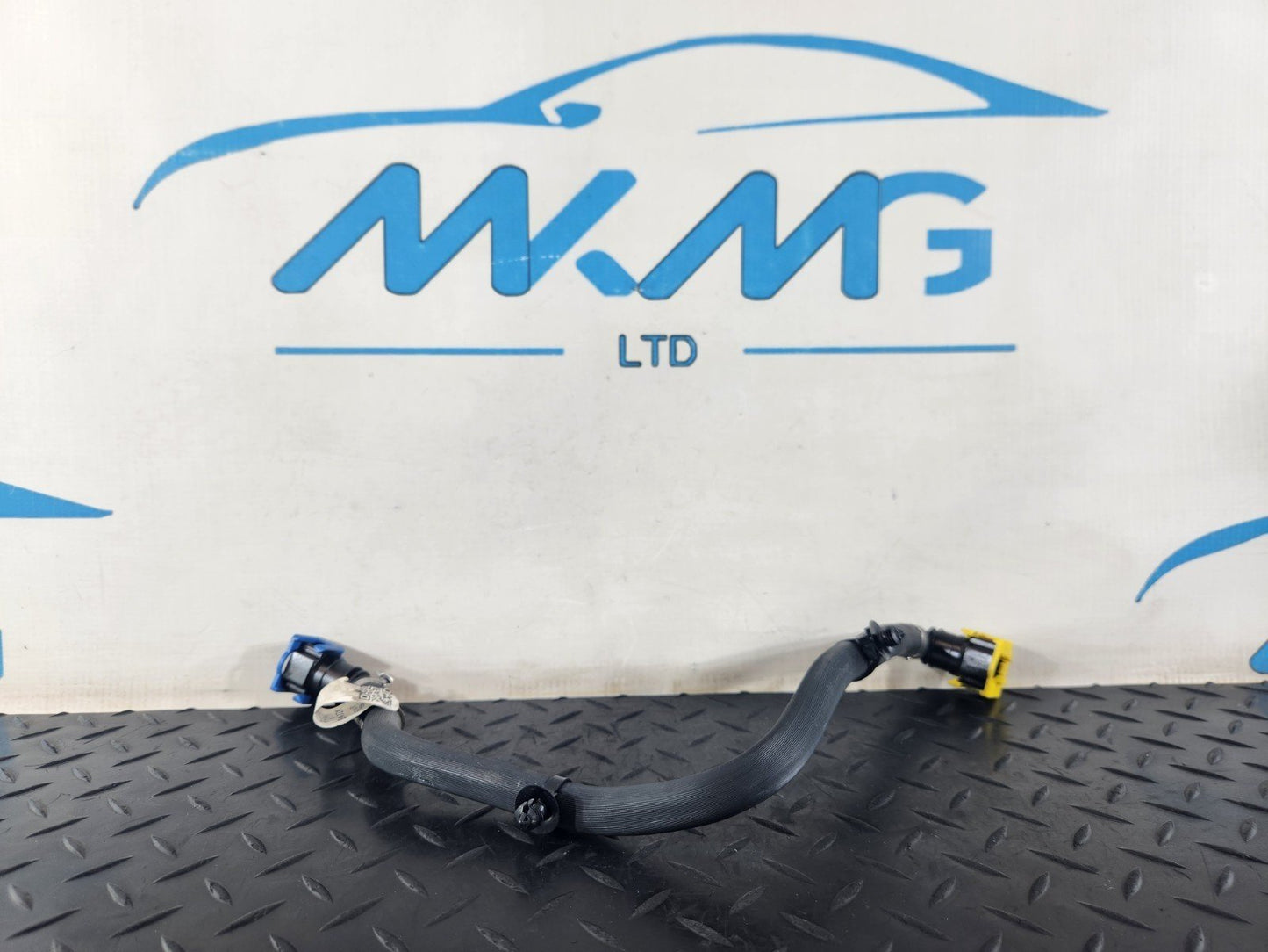 19-ON RANGE ROVER EVOQUE L551 2.0 DIESEL FUEL HOSE PIPE LINE M8D29C330AA