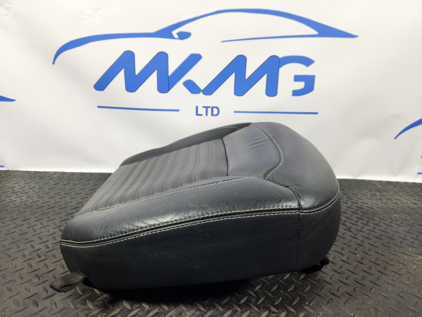 16-19 MERCEDES GLE W166 GENUINE REAR RIGHT O/S/R SEAT BASE BENCH BLACK LEATHER