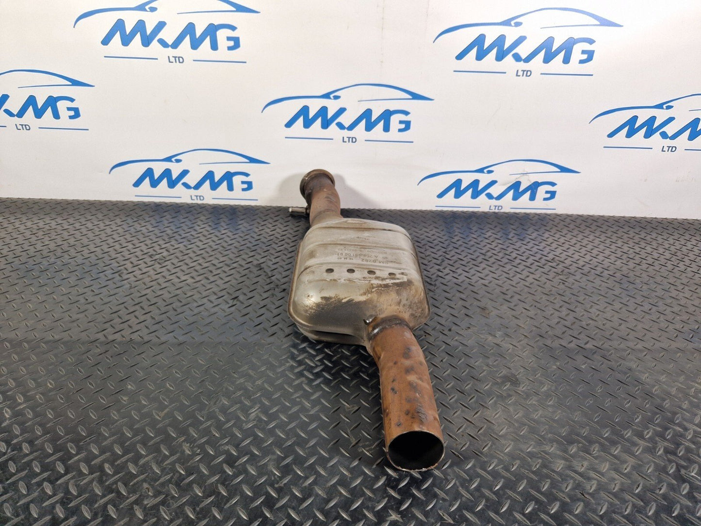 14-21  MERCEDES BENZ C-CLASS W205 EXHAUST MUFFLER SILENCER A2054910001