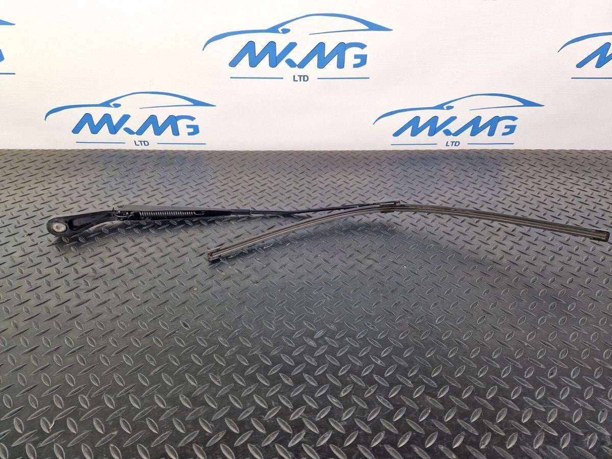 Mercedes-Benz Vito W447 Genuine Right O/S Front Wiper Arm A4478200300
