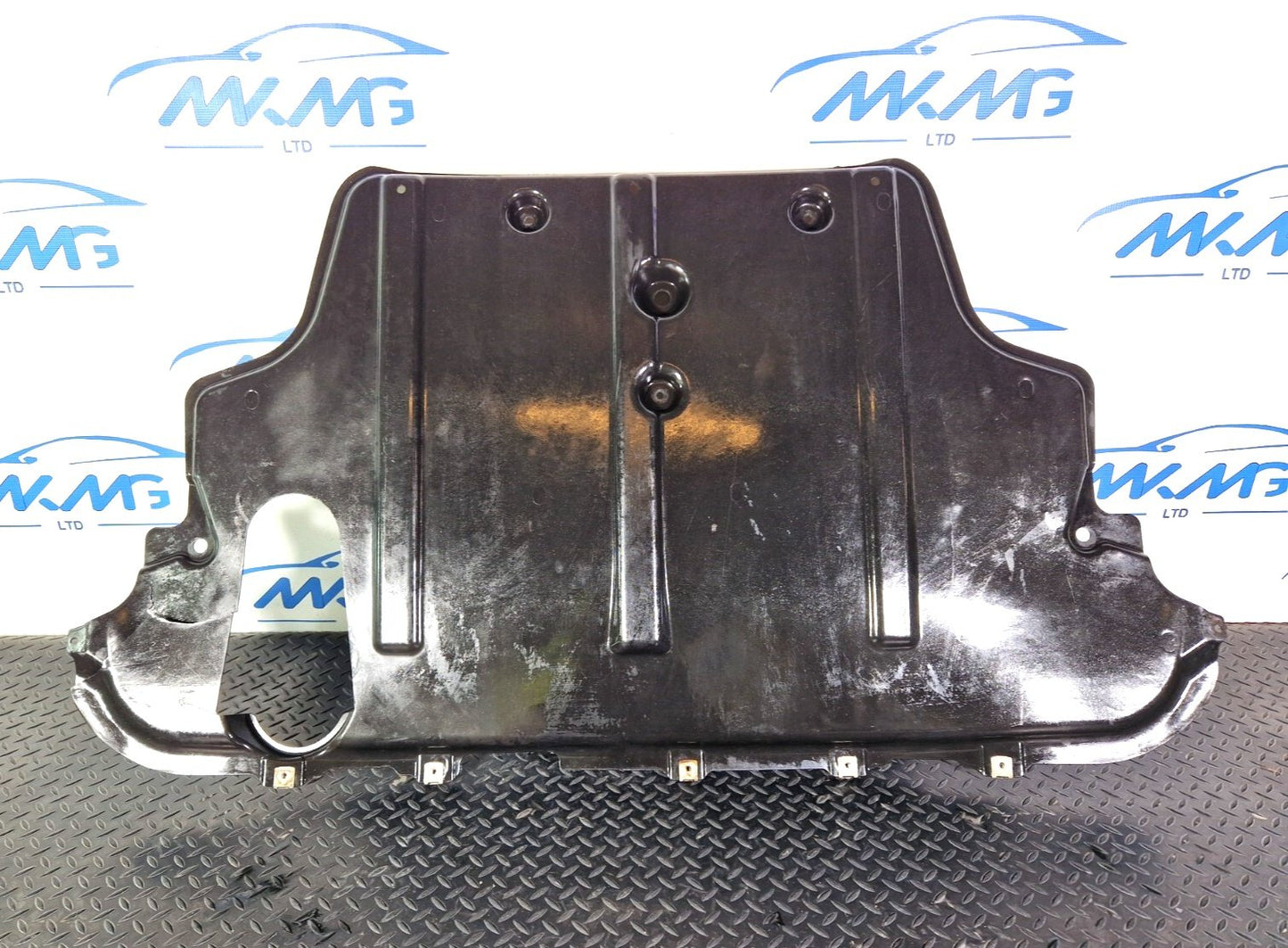 14-20 MERCEDES GLA 200 X156 REAR BOOT UNDERTRAY SHIELD A1776901202 DAMAGED