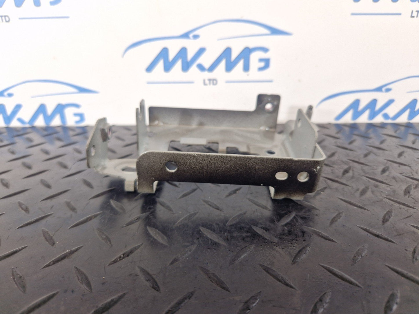 19-ON RANGE ROVER EVOQUE L551 GENUINE BRACKET K8D219H297A