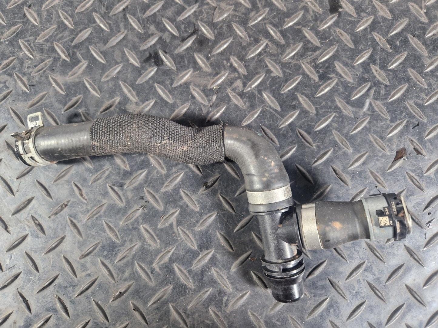 19-ON MERCEDES BENZ A CLASS EQ W177 WATER COOLANT PIPE A1775016200