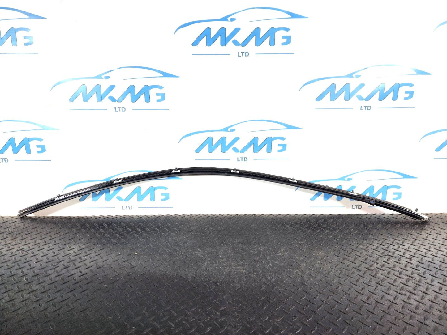 11-18 BMW 6 SERIES F13 COUPE GENUINE LEFT N/S EXTERIOR TRIM IN BLACK 7221323