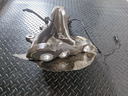 11-18 BMW 6 SERIES F13 FRONT LEFT N/S WHEEL CARRIER HUB 6775769