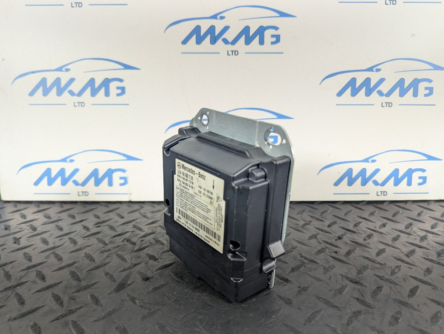 11-19 MERCEDES BENZ ML W166 GENUINE A!R BAG SRS CONTROL MODULE UNIT A1669001709