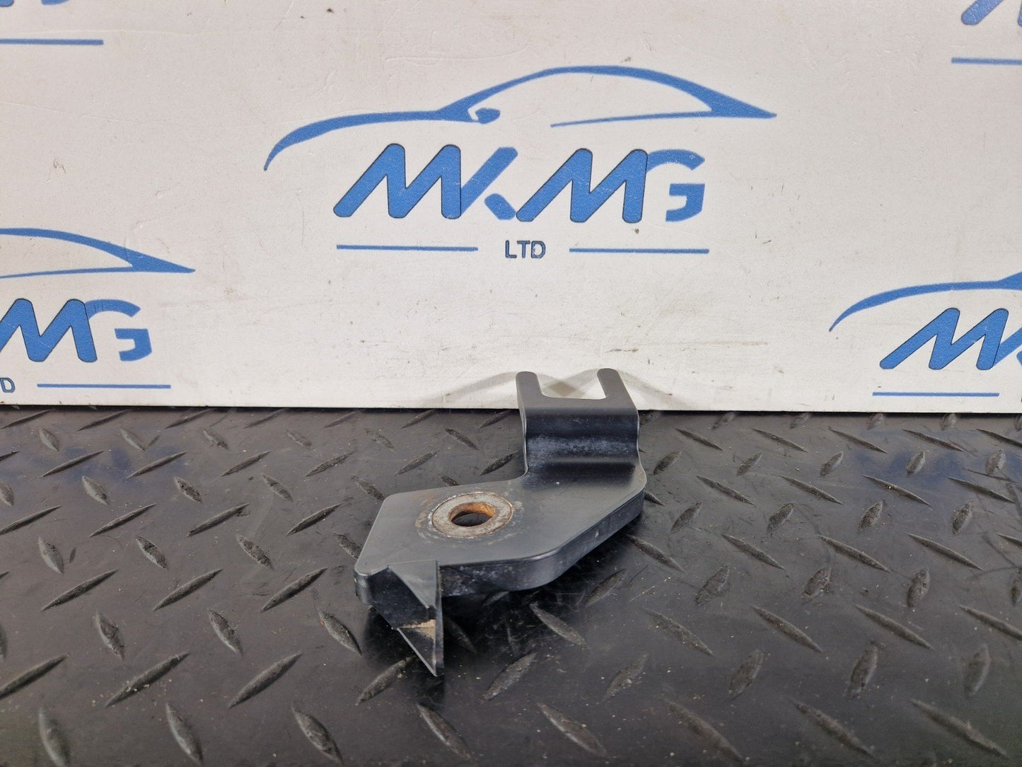 16-19 MERCEDES BENZ GLE W166 GENUINE CAMBER STRUT LEFT BRACKET A1665454540
