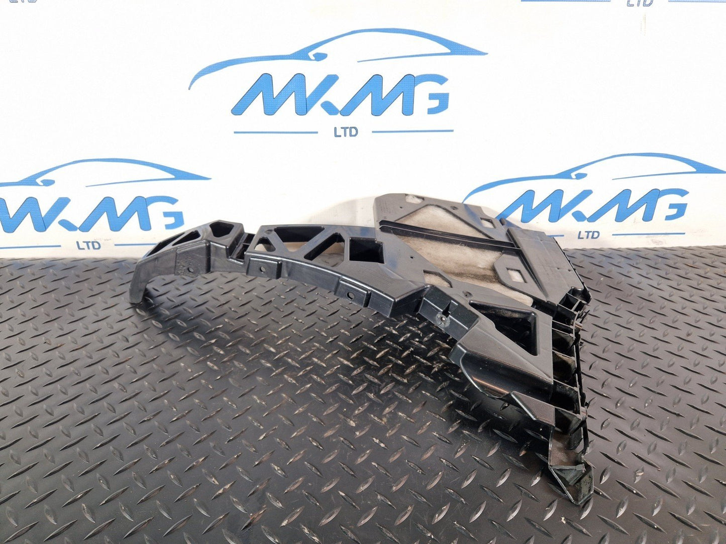 11-19 MERCEDES BENZ ML W166 OEM REAR RIGHT BUMPER SUPPORT BRACKET A1668851221
