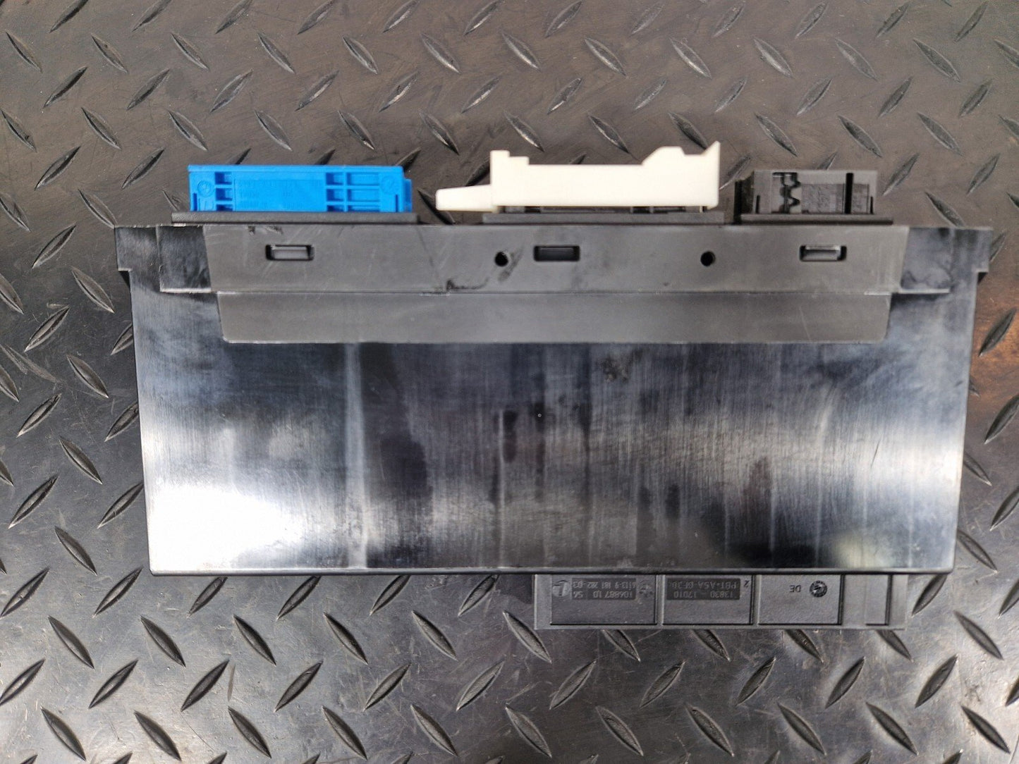 11-18 BMW 6 SERIES F06 RHD Comfort Control Unit 9299946