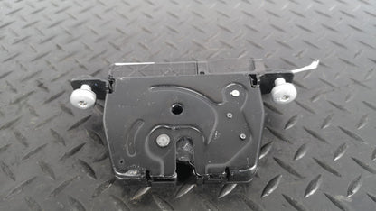 16-19 AUDI A4 B9 S-LINE SALOON GENUINE TAILGATE LOCK MECHANISM OEM 3G0827503A