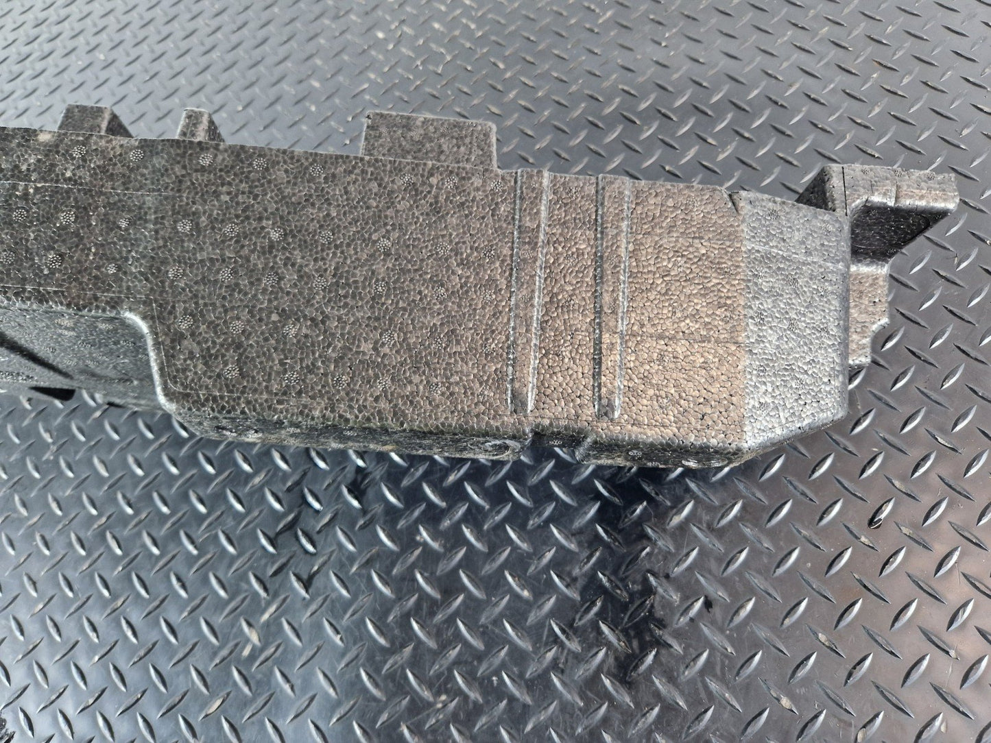 16-20 AUDI Q7 4M GENUINE TOOL KIT JACK TRUNK FOAM 4M0012120B