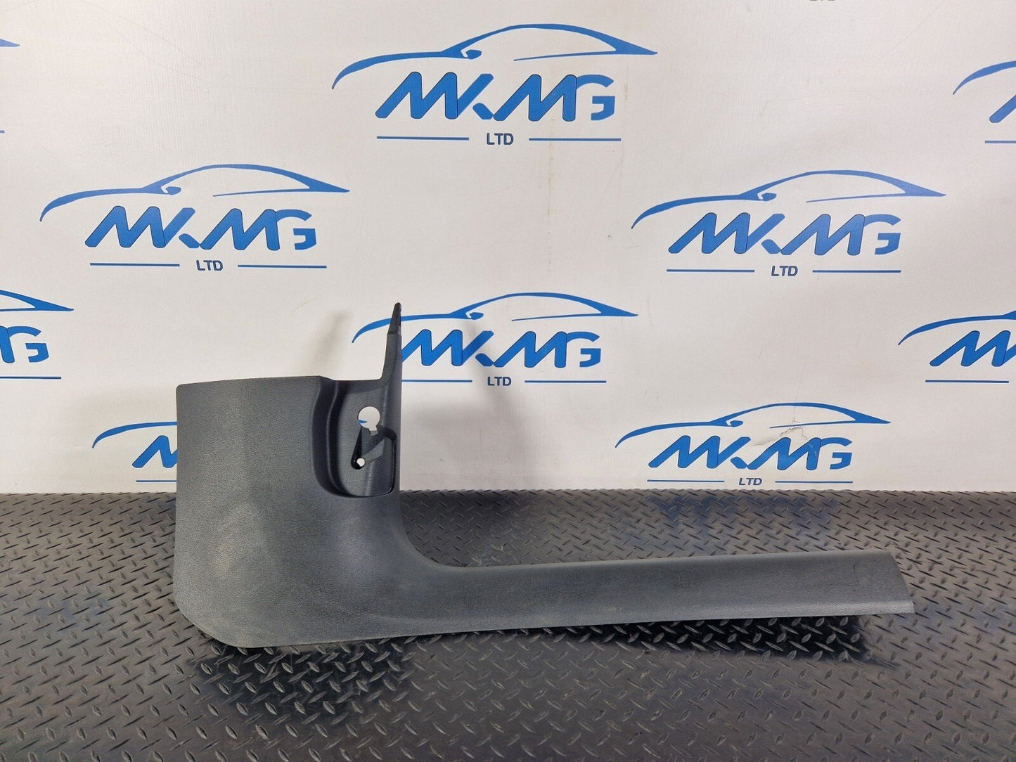 16-19 AUDI A4 B9 FRONT RIGHT DRIVER SIDE A-PILLAR FOOTWELL TRIM COVER 8W2867272