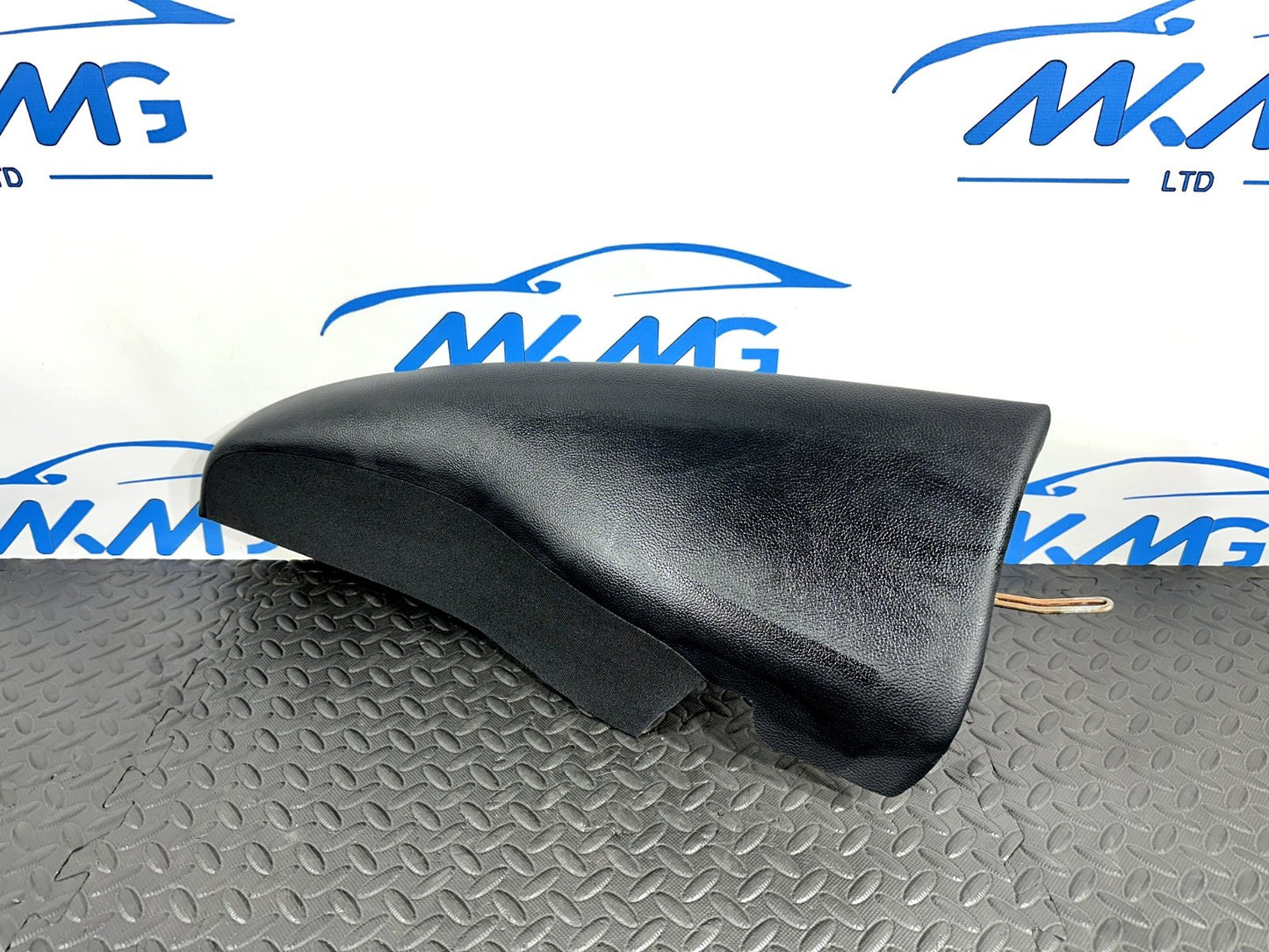 14-21 MERCEDES BENZ C300 W205 GENUINE REAR LEFT SIDE BOLSTER LEATHER IN BLACK