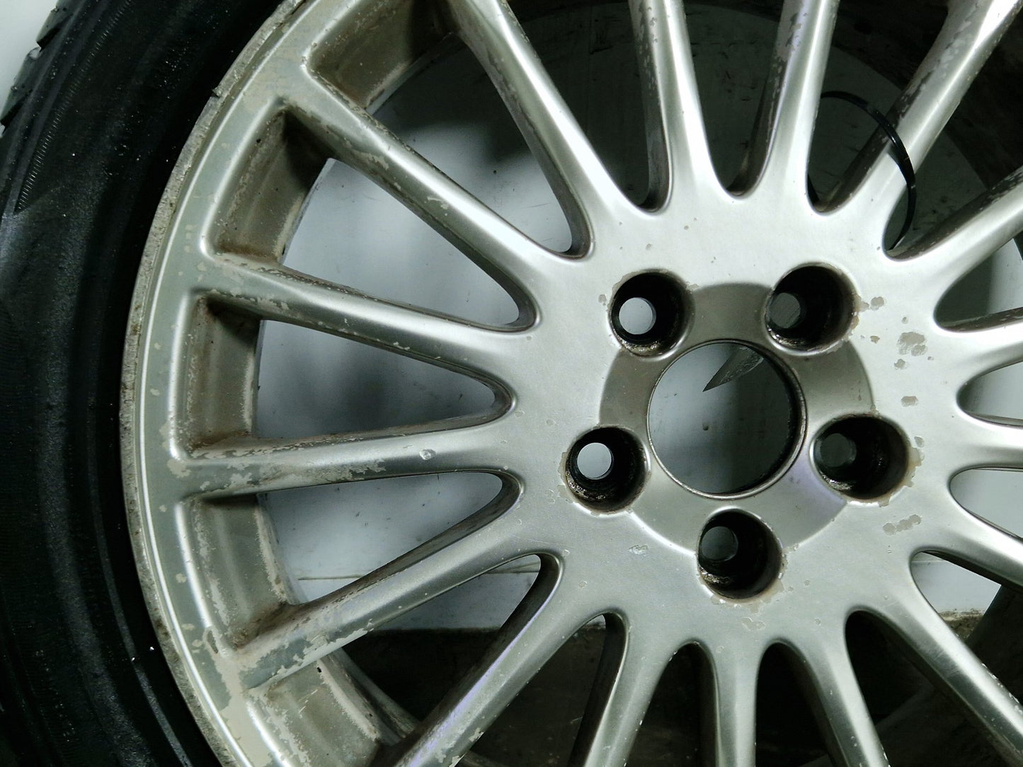 Volvo S60 MK1 17" Alloy Wheel with Tyre 225/45/17 ~5mm 8623719