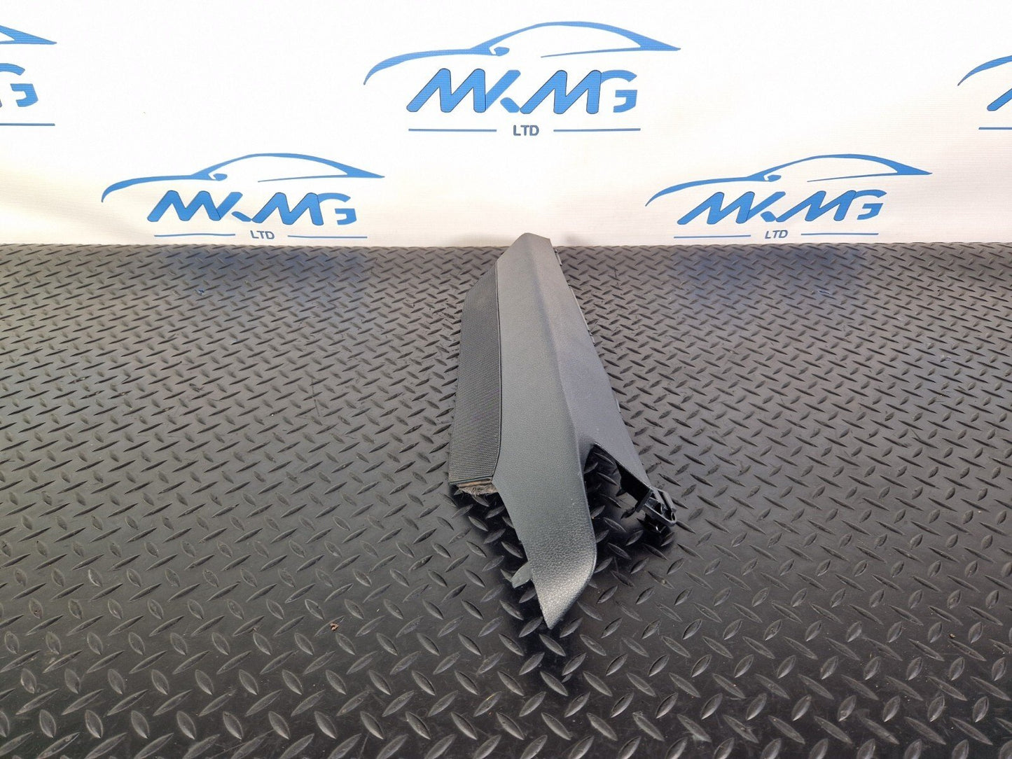 14-21 MERCEDES BENZ W205 OEM GENUINE RIGHT BOOT TRIM PANEL COVER A2056940228