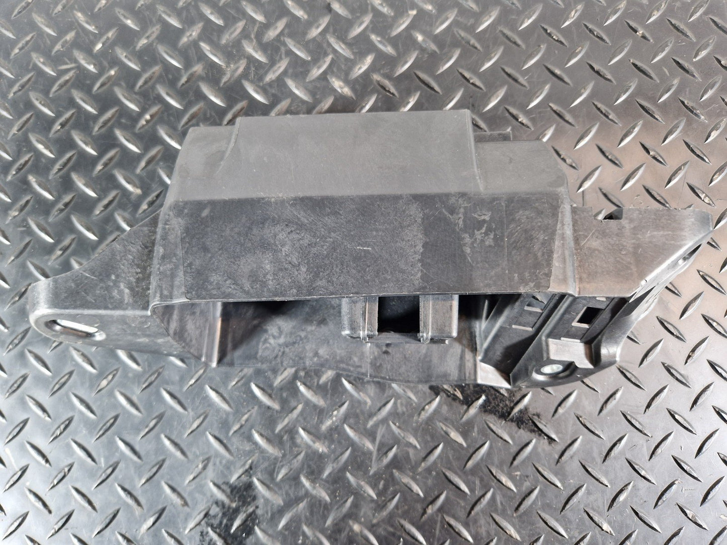 Mercedes-Benz A B Class W176 W246 Battery Surround Trim Box Bracket A2465409611