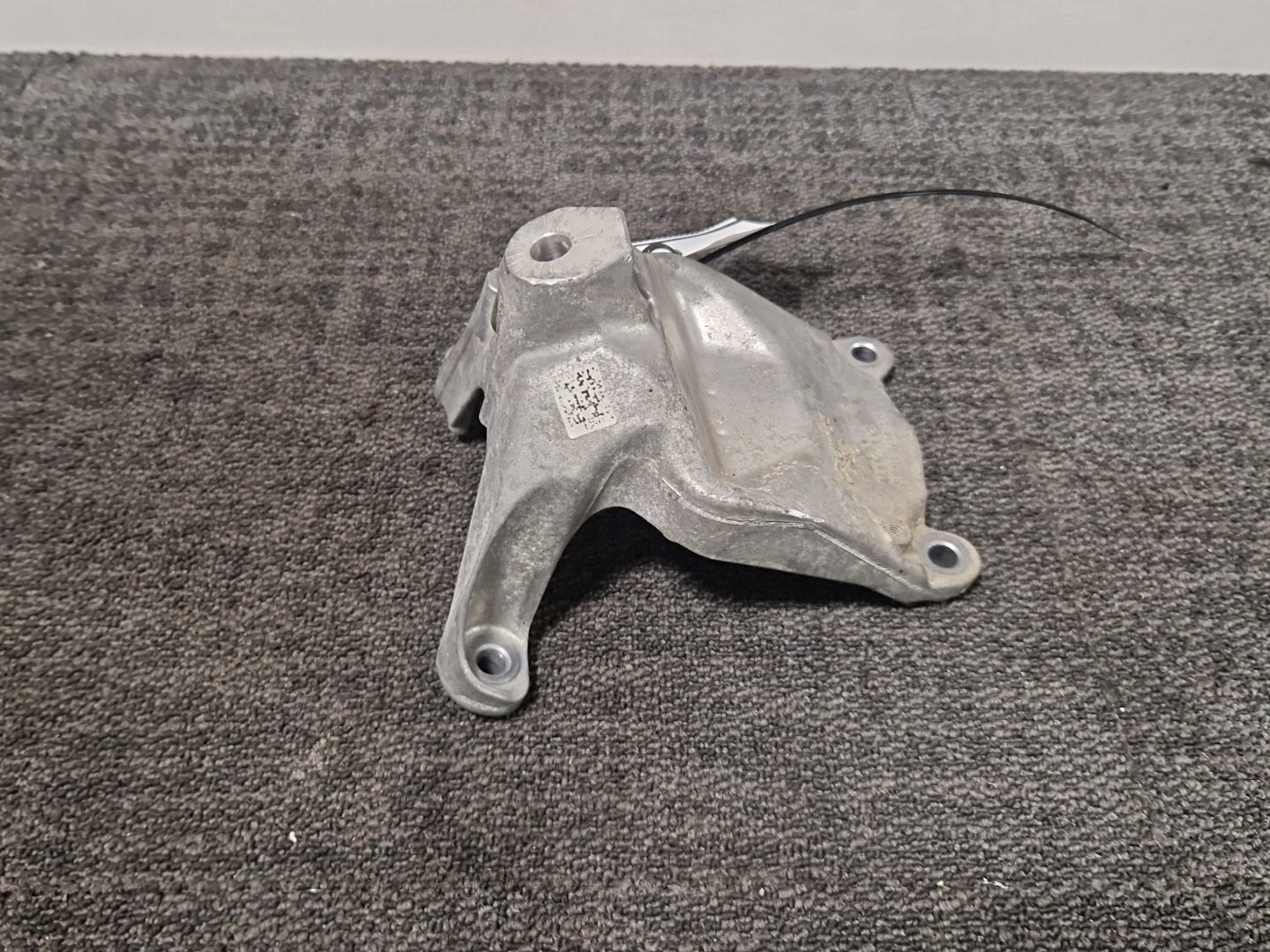 Audi A5 Right O/S Driver Engine Bracket Mount 8W0199308R