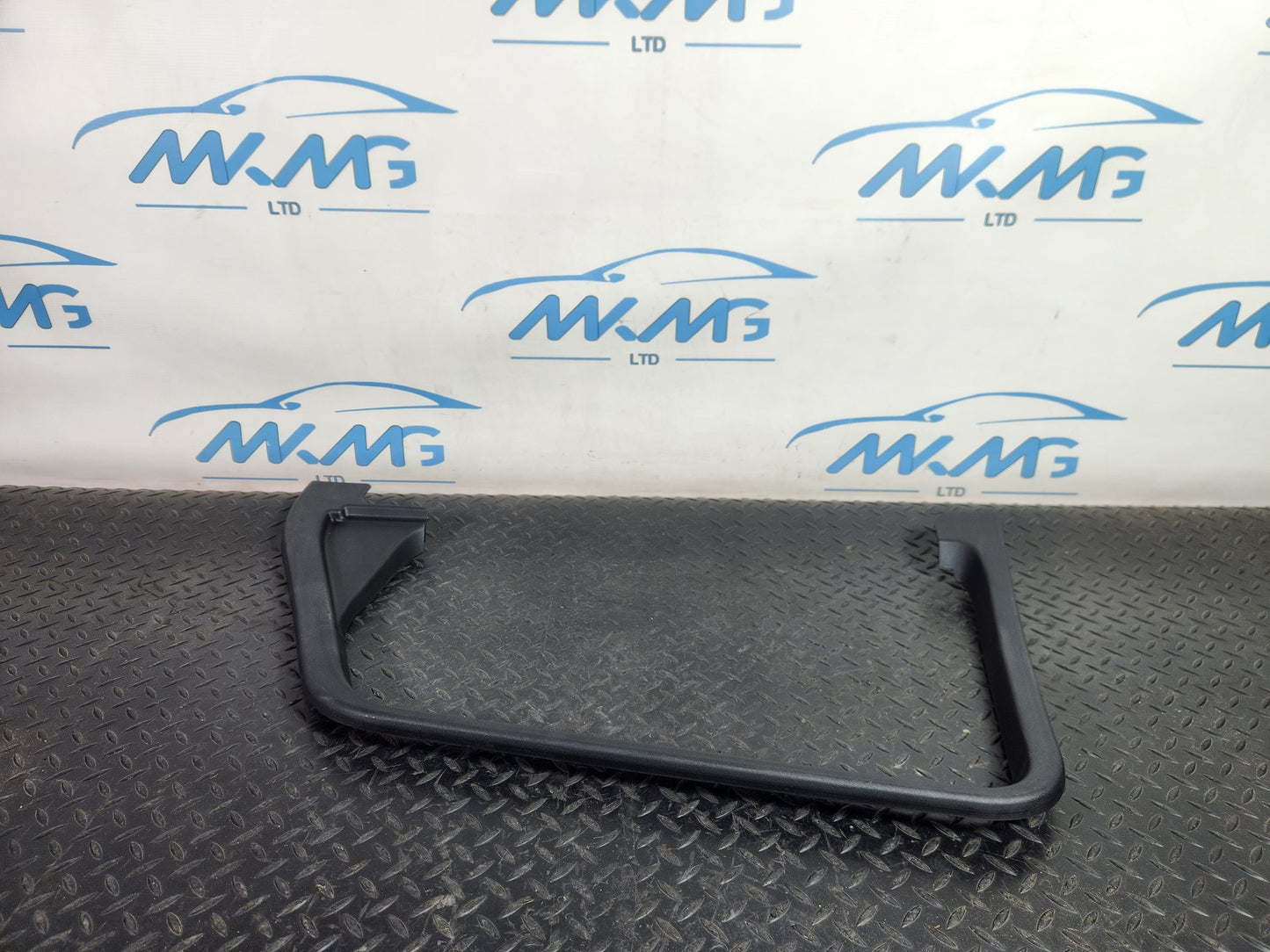 Land Rover Range Rover Evoque L551 SUV Rear Right Door Window Trim K8D225514AB
