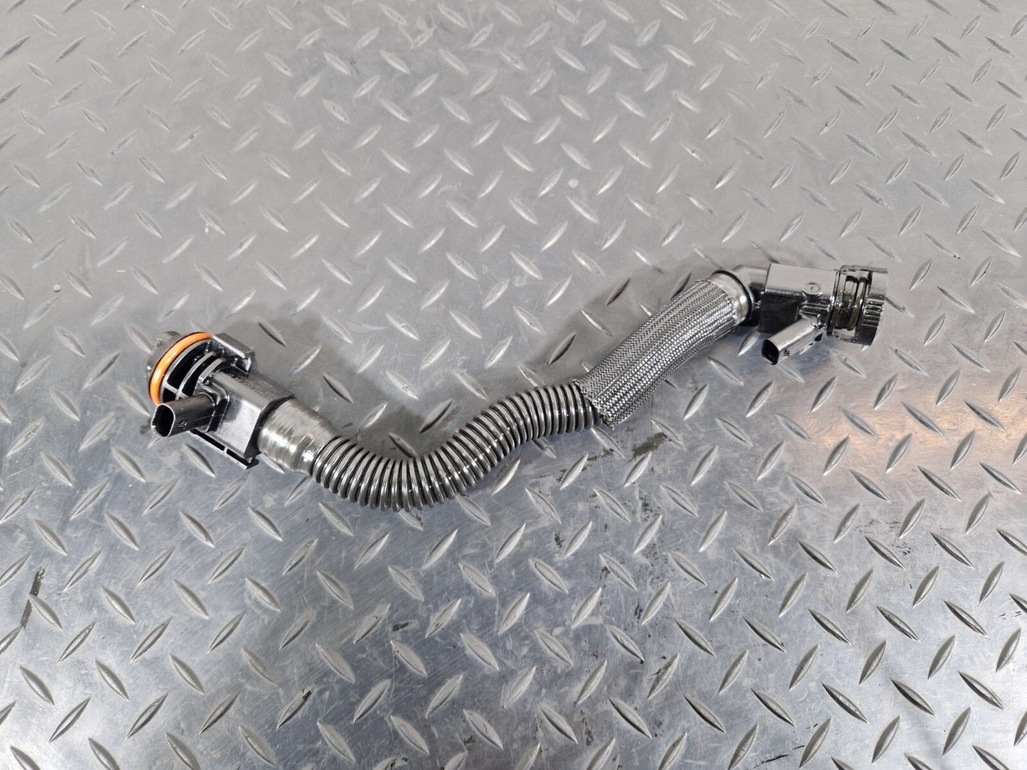 19-ON MERCEDES BENZ B CLASS W247 ENGINE BREATHER PIPE & SENSOR A6540104401