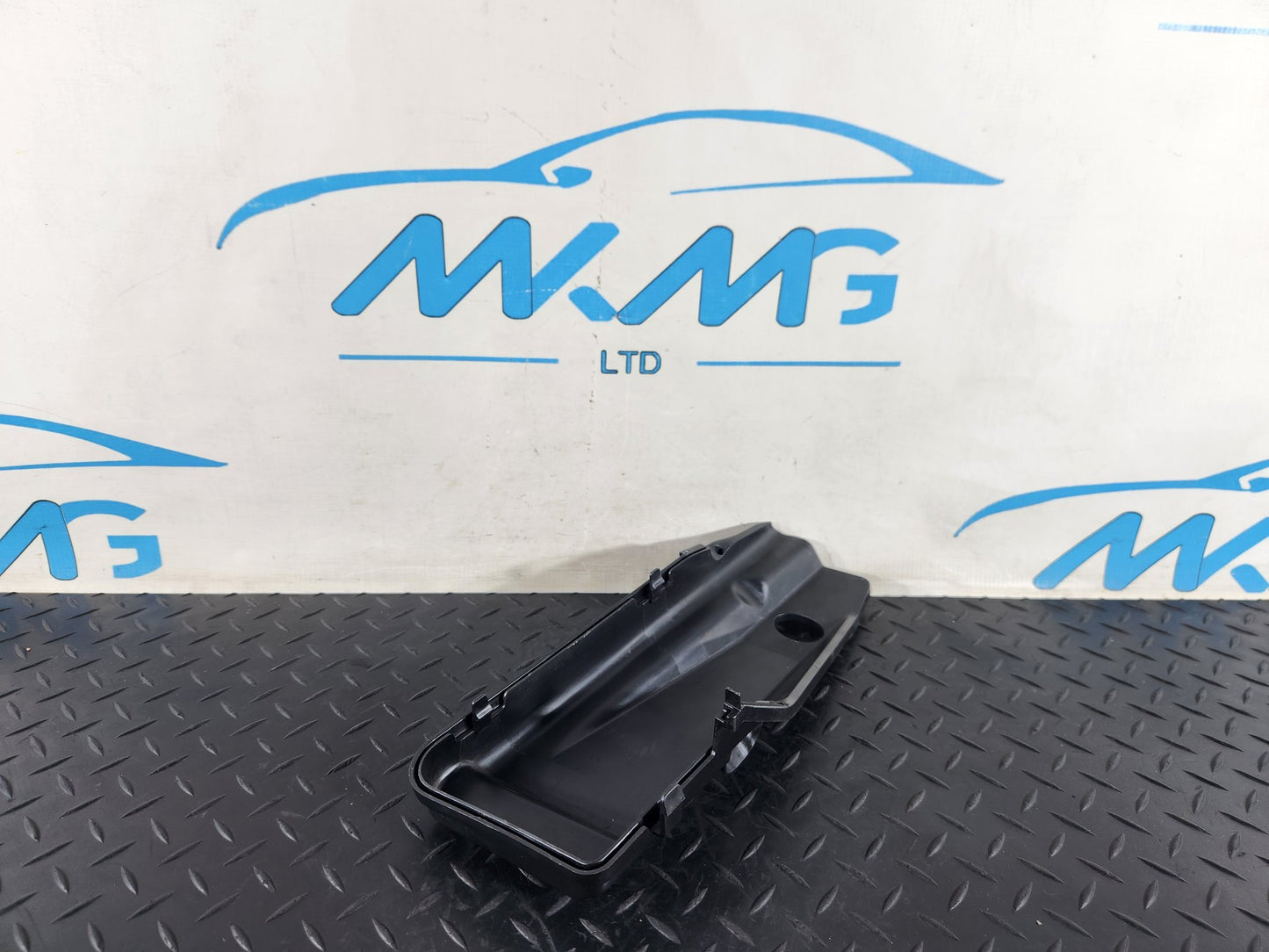 2019 - Mercedes-Benz B200d B-Class W247 SUV Air Duct Intake Trim a2478309900