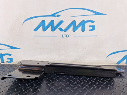 16-19 MERCEDES BENZ GLE W166 REAR LEFT FLOOR MOUNTING BRACKET A1666803931