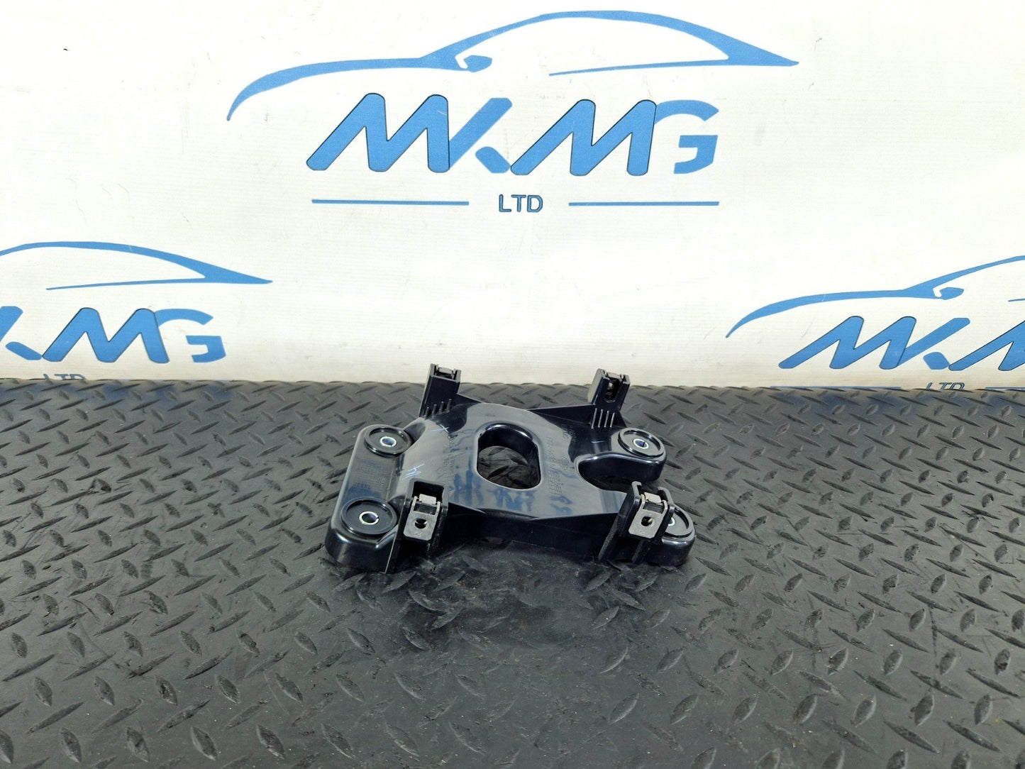 14-19 LAND ROVER L550 DISCOVERY SPORT CENTRE CONSOLE MOUNT BRACKET FK72048B38A
