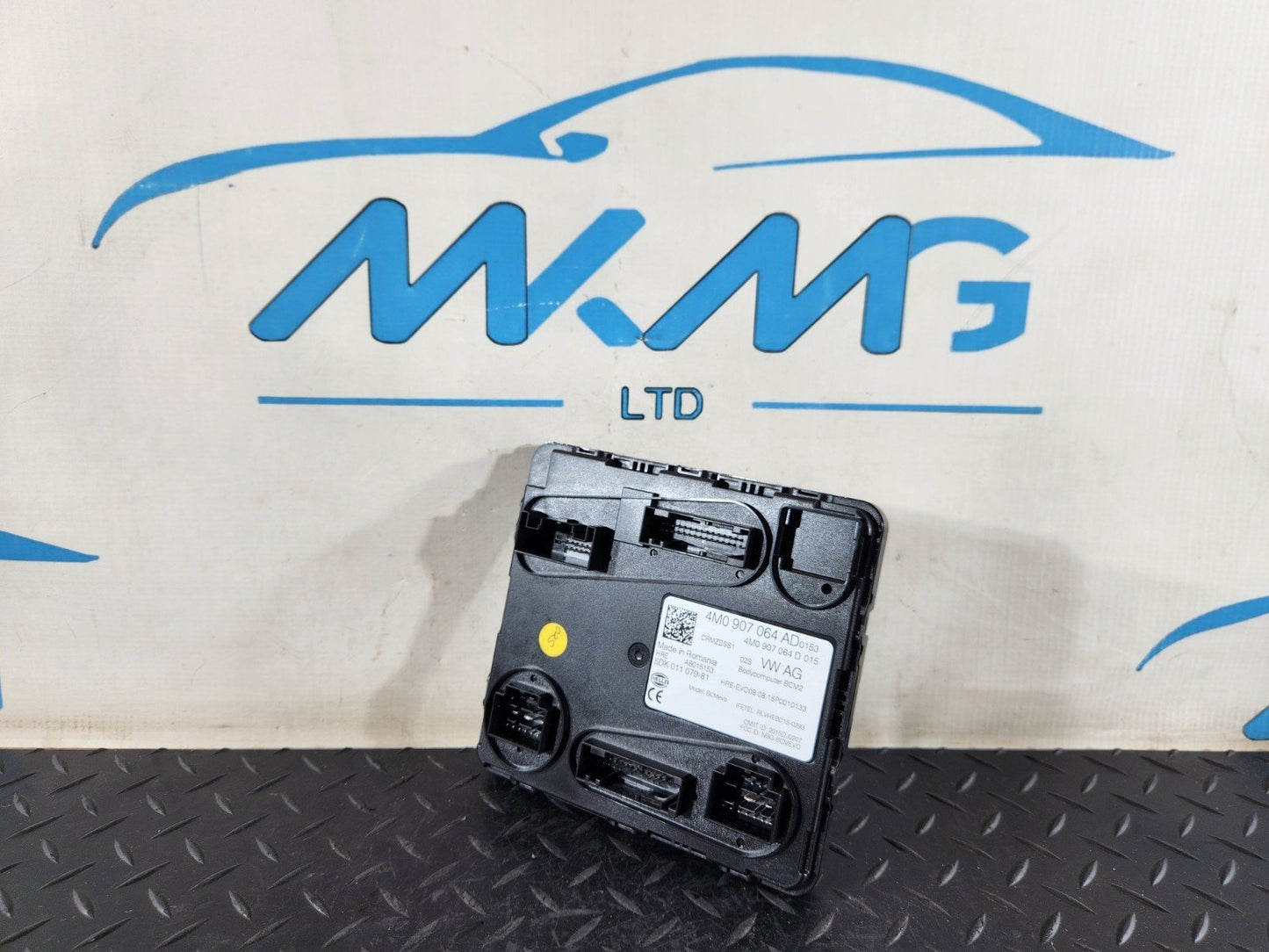 16-20 AUDI Q7 4M GENUINE OEM CONTROLLER CENTRAL COMFORT SYSTEM 4M0907064AD