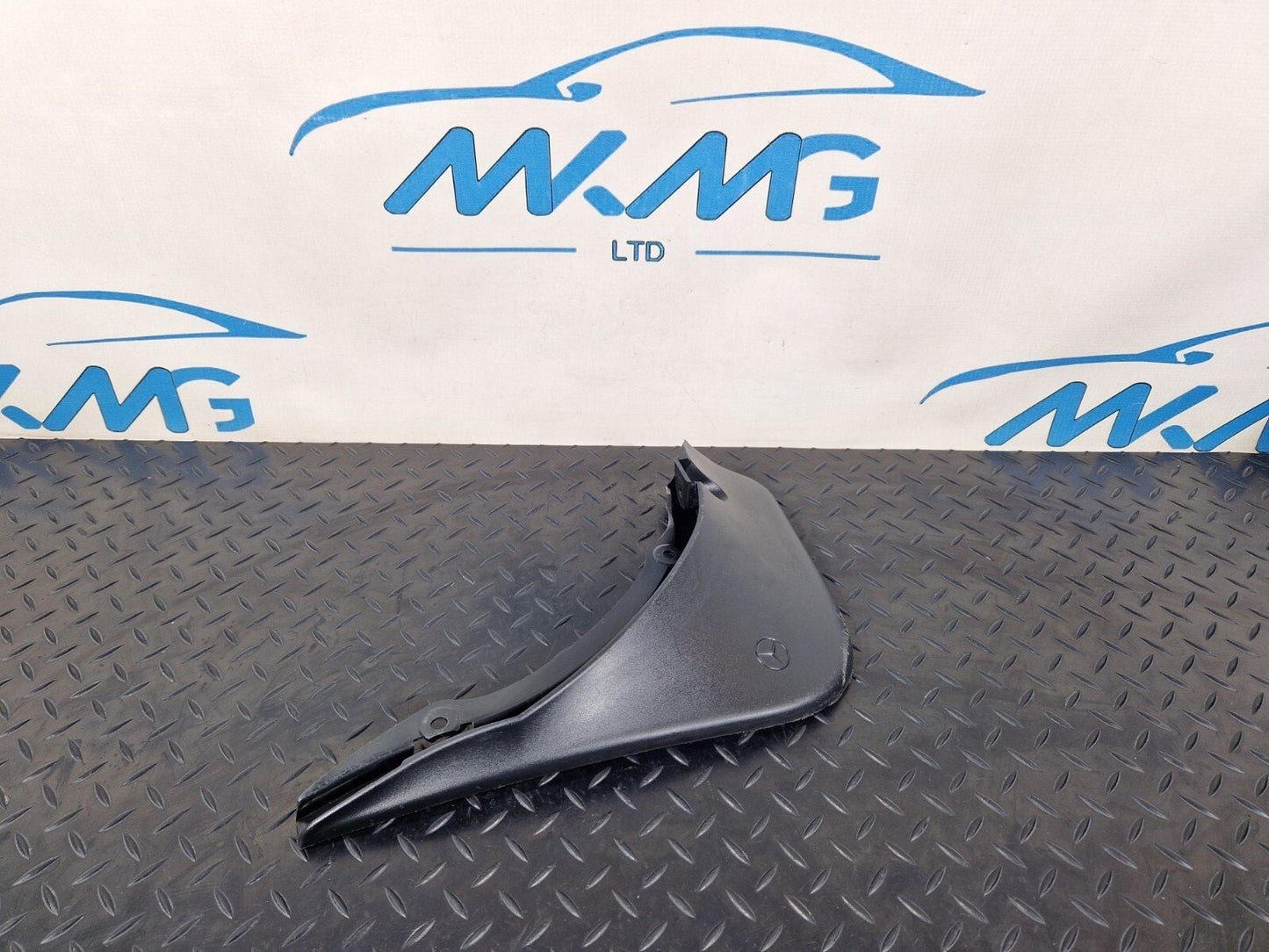 14-21 MERCEDES BENZ C200 W205 SALOON/ESTATE REAR MUD FLAP O/S/N/S A2058900178
