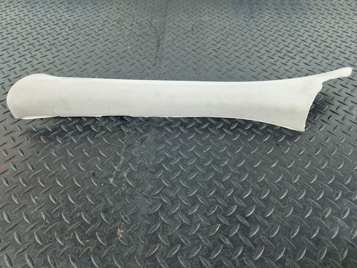 11-19 MERCEDES BENZ ML W166 FRONT RIGHT A PILLAR TRIM PANEL A1666904325