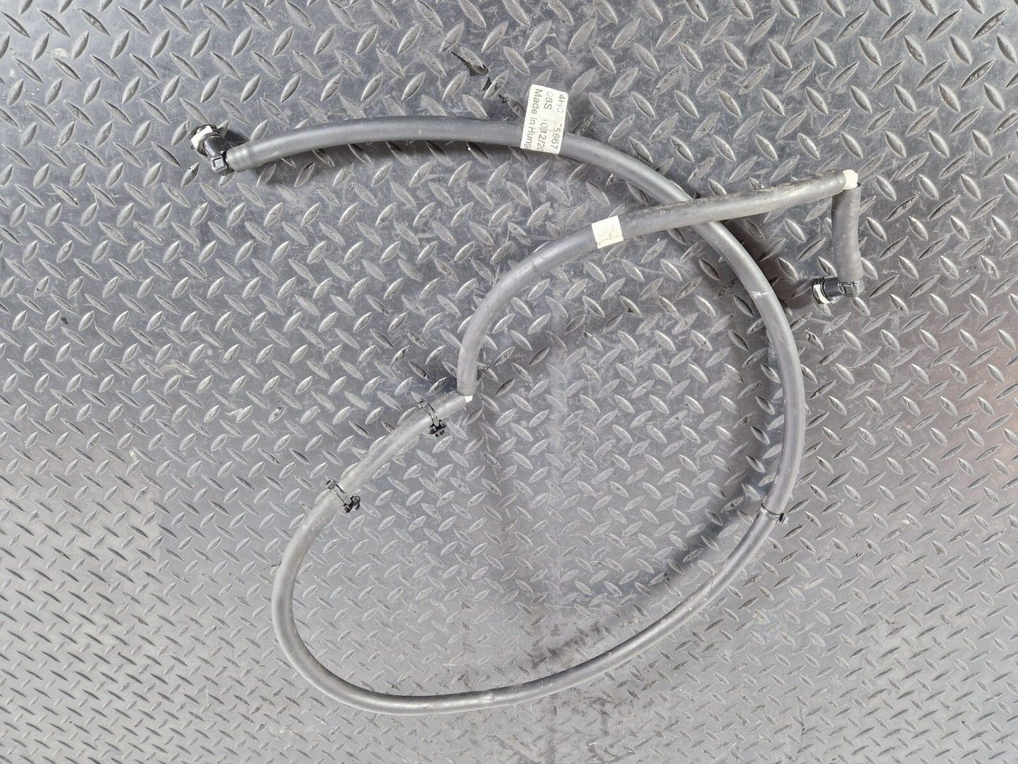 10-17 AUDI A8 4H HEADLIGHT WASHER NOZZLE PIPE HOSE 4H0955667