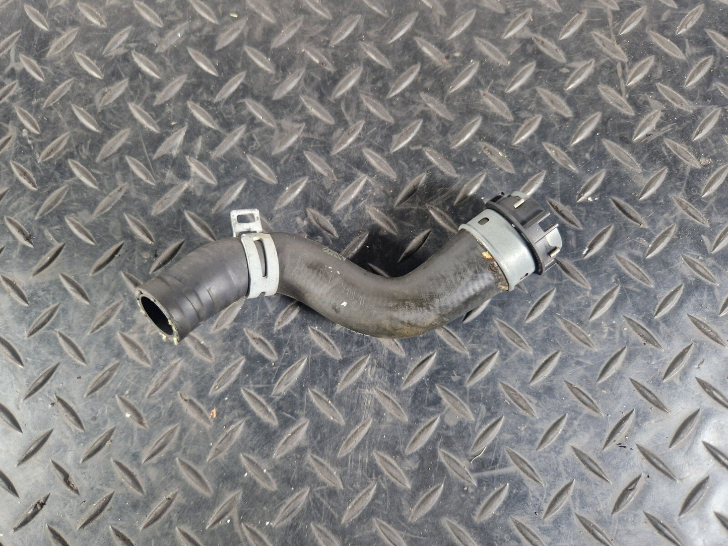 19-ON MERCEDES BENZ A CLASS EQ W177 COOLANT HOSE PIPE A1775016300