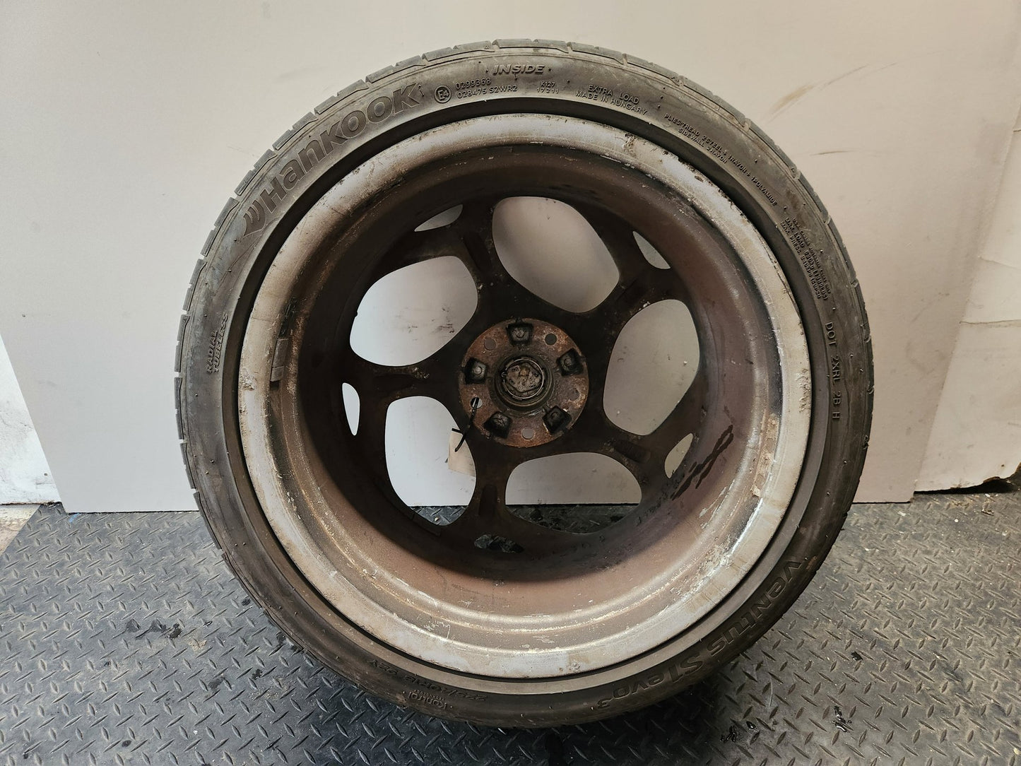 Renault Mégane MK3 (Ph2) (X95) 18" Alloy Wheel with Tyre 225/40/18 ~3mm