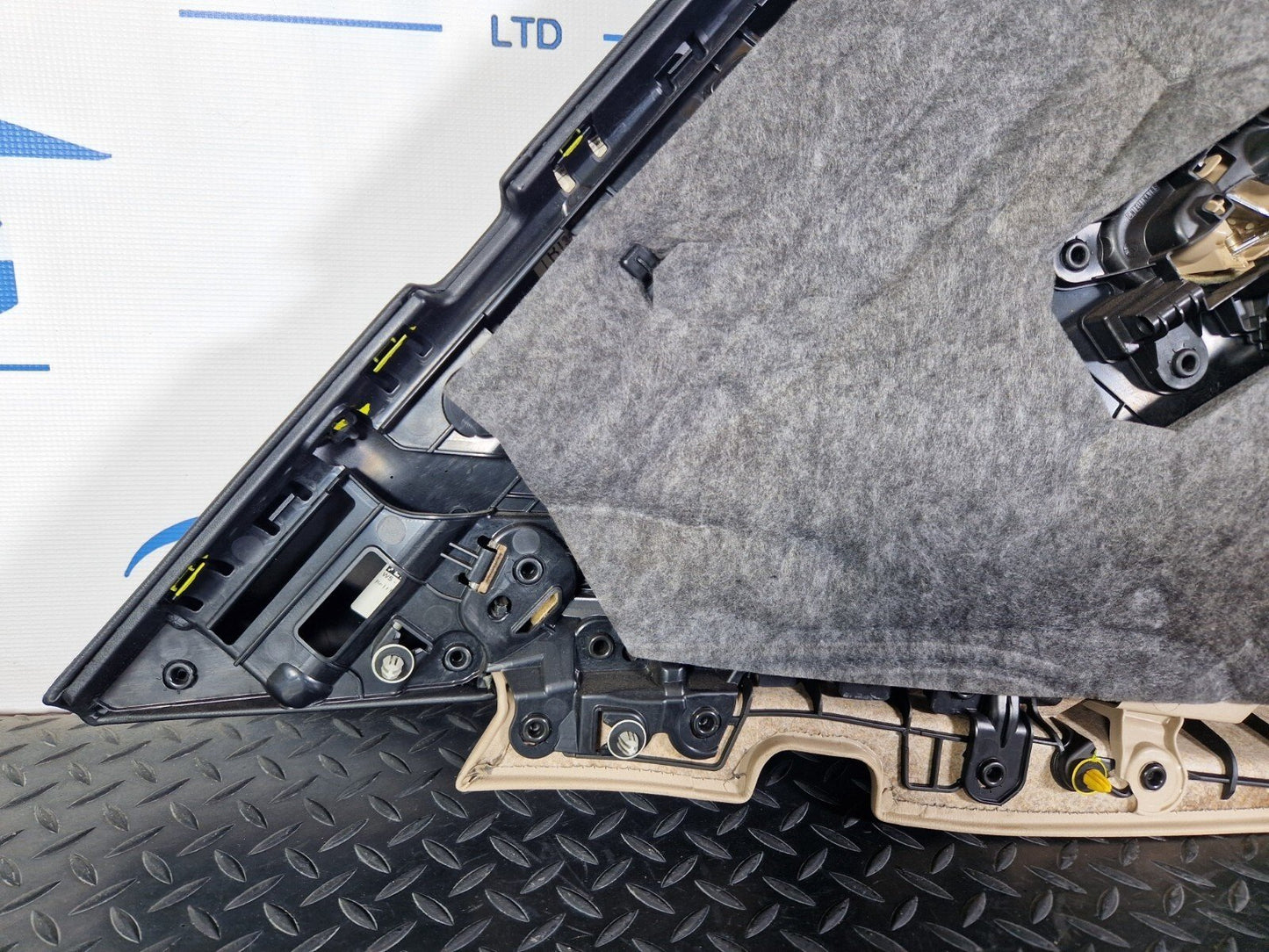 14-21 MERCEDES-BENZ C-CLASS C250D W205 DRIVERS SIDE REAR DOOR CARD