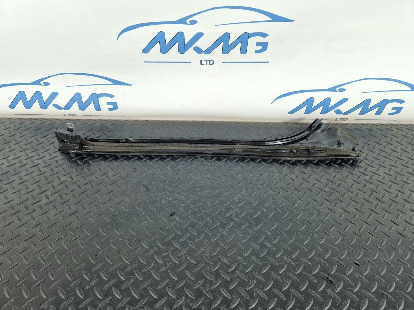 12-17 AUDI S5 CONVERTIBLE RIGHT UPPER INNER A PILLAR RUBBER DOOR SEAL 8F0831722