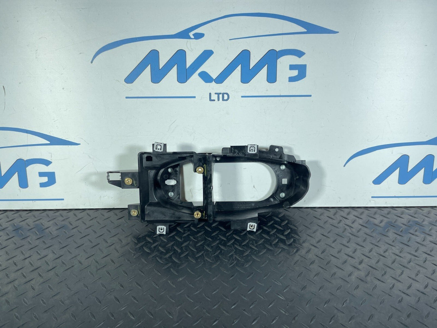 16-23 AUDI A5 F5 S-LINE GEAR SHIFTING MECHANISM MOUNTING FRAME 8W2863531