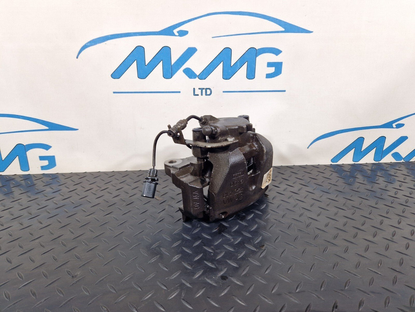 16-24 AUDI A5 F5 GENUINE FRONT LEFT PASSENGER SIDE BRAKE CALIPER 8W05DH