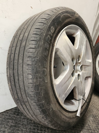 Ford C-Max MK1 FL (C214) 16" Alloy Wheel with Tyre 205/55/16 ~5mm
