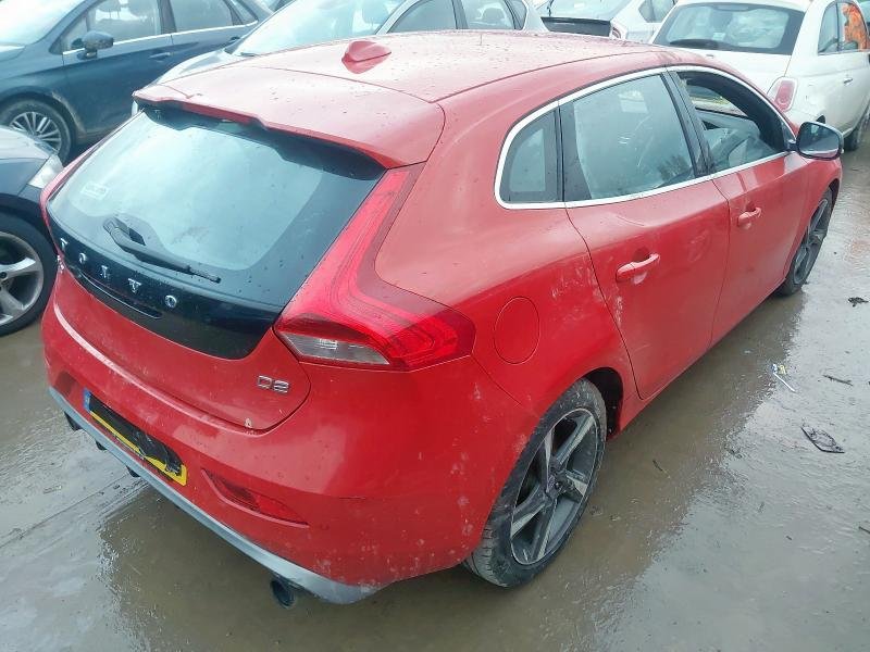 2014 Volvo V40 MK3 (525)