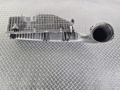14-21 MERCEDES BENZ C200d W205 OEM AIR FILTER CLEANER BOX A6260900301