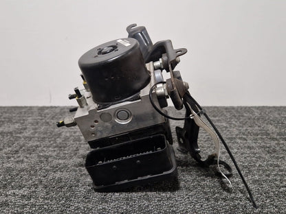 Honda CR-Z MK1 (ZF13) Coupe Genuine ABS Pump Module 57110-SZT-G030-M1
