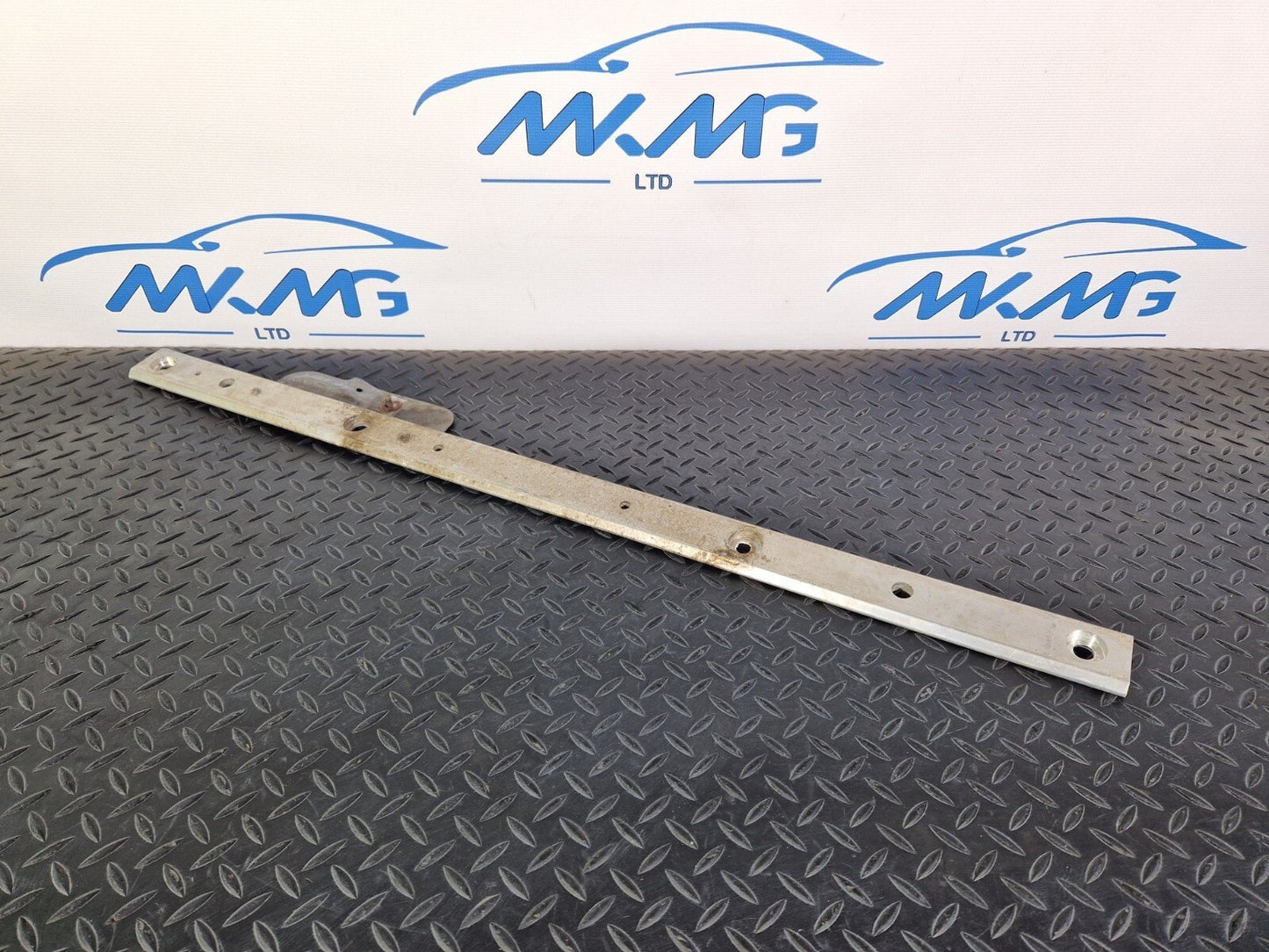 14-21 MERCEDES BENZ C200d W205 GENUINE OEM REAR TUNNEL BEAM BAR A2056190725
