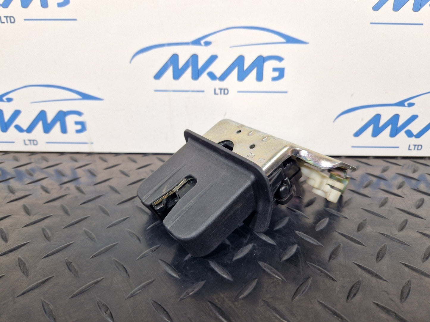 Audi Unknown Part Type 3G0827503A