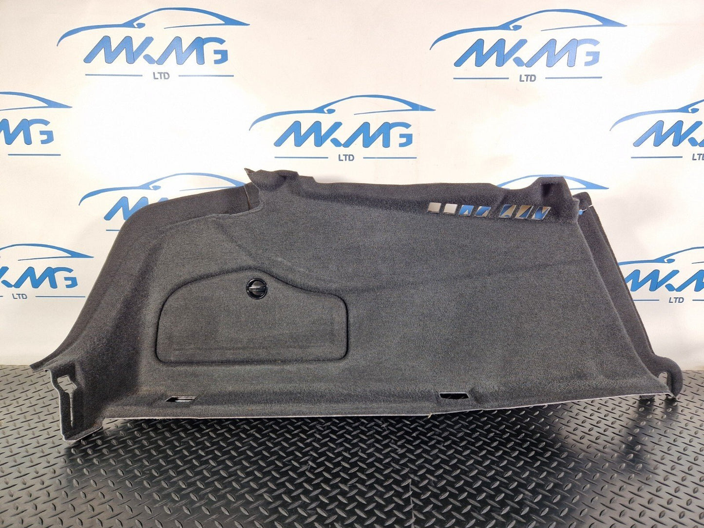 12-18 AUDI A6 C7 GENUINE REAR LEFT SIDE BOOT PANEL COVER 4G5863887D