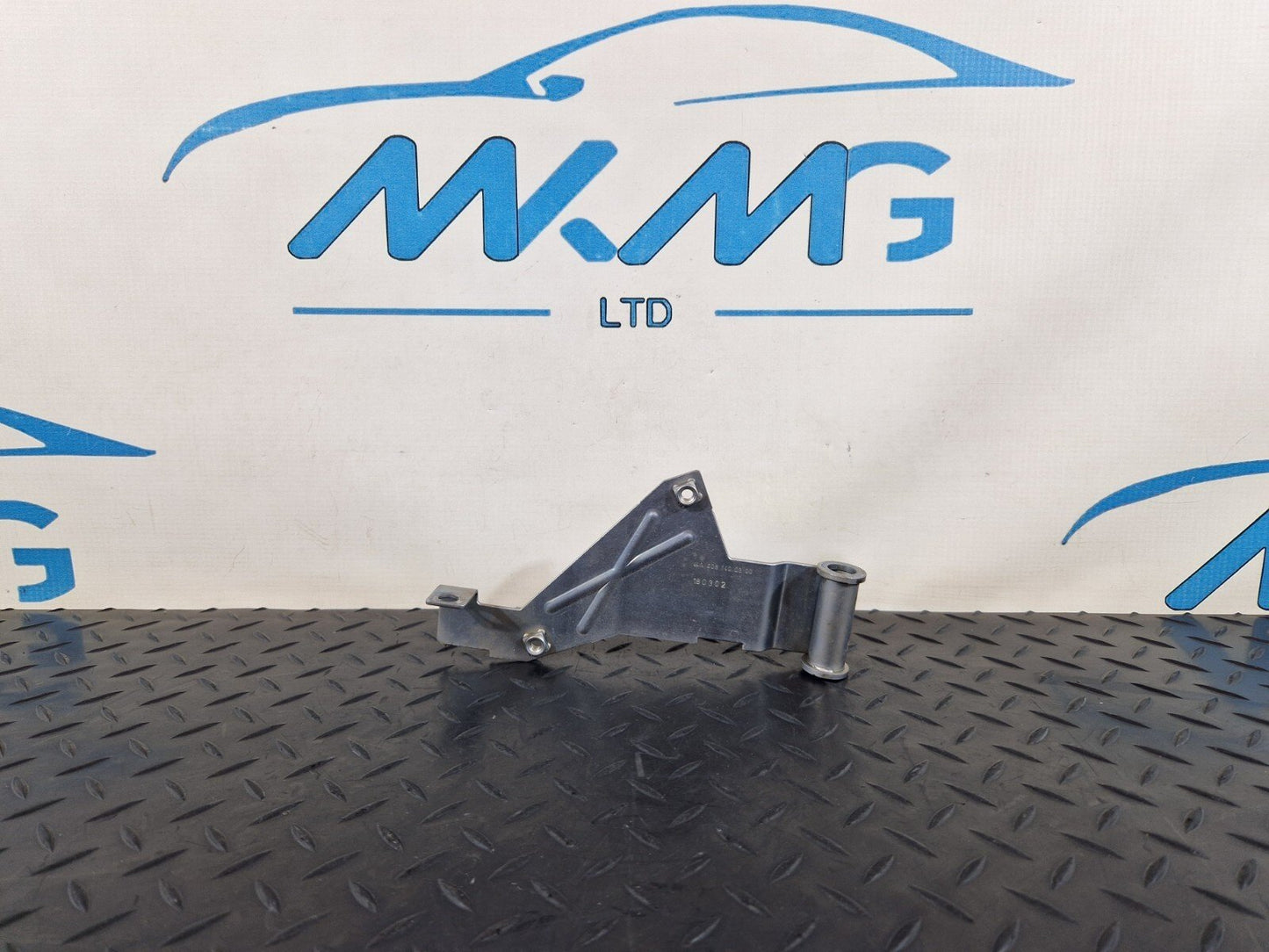18-ON MERCEDES BENZ A CLASS W177 NOX OXYGEN SENSOR BRACKET HOLDER A6081400300