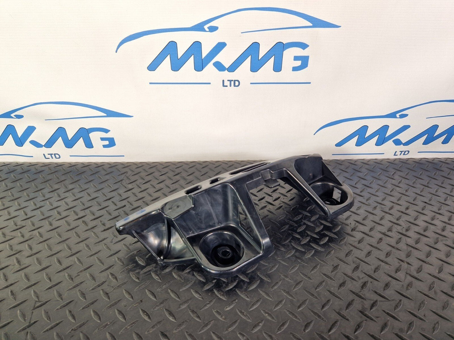 13-19 MERCEDES BENZ CLA C117 AMG OEM REAR BUMPER BRACKET A1778850865