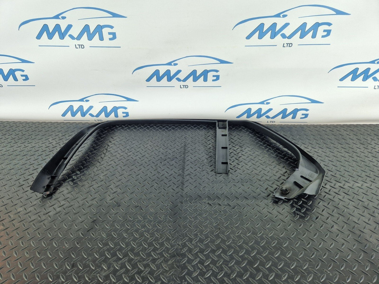 Mercedes-Benz Unknown Part Type A2057370371