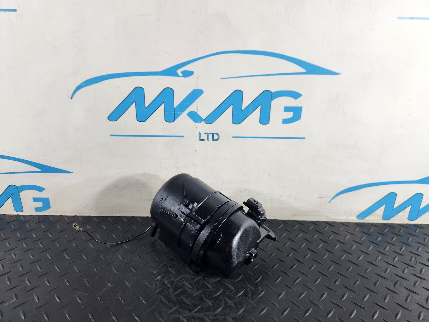 Land Rover Range Rover Evoque L551 SUV Genuine Diesel Fuel Filter Housing