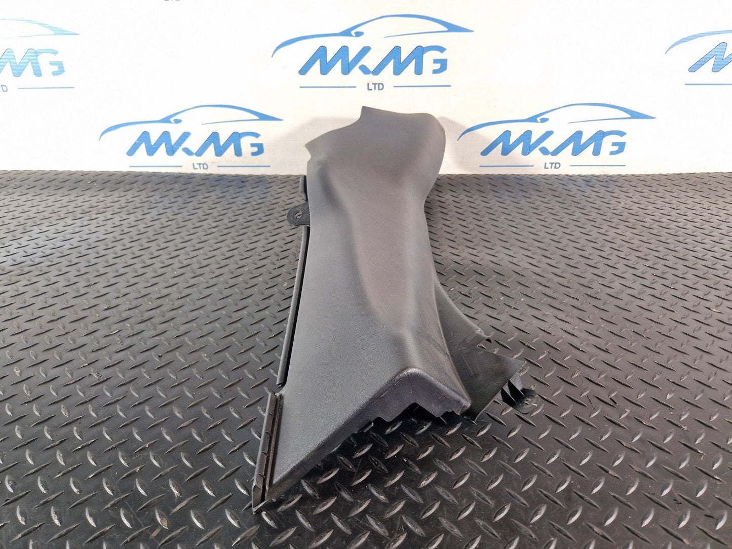 13-23 RANGE ROVER SPORT L494 O/S DRIVER SIDE RIGHT C PILLAR TRIM CTFG-71096-A3